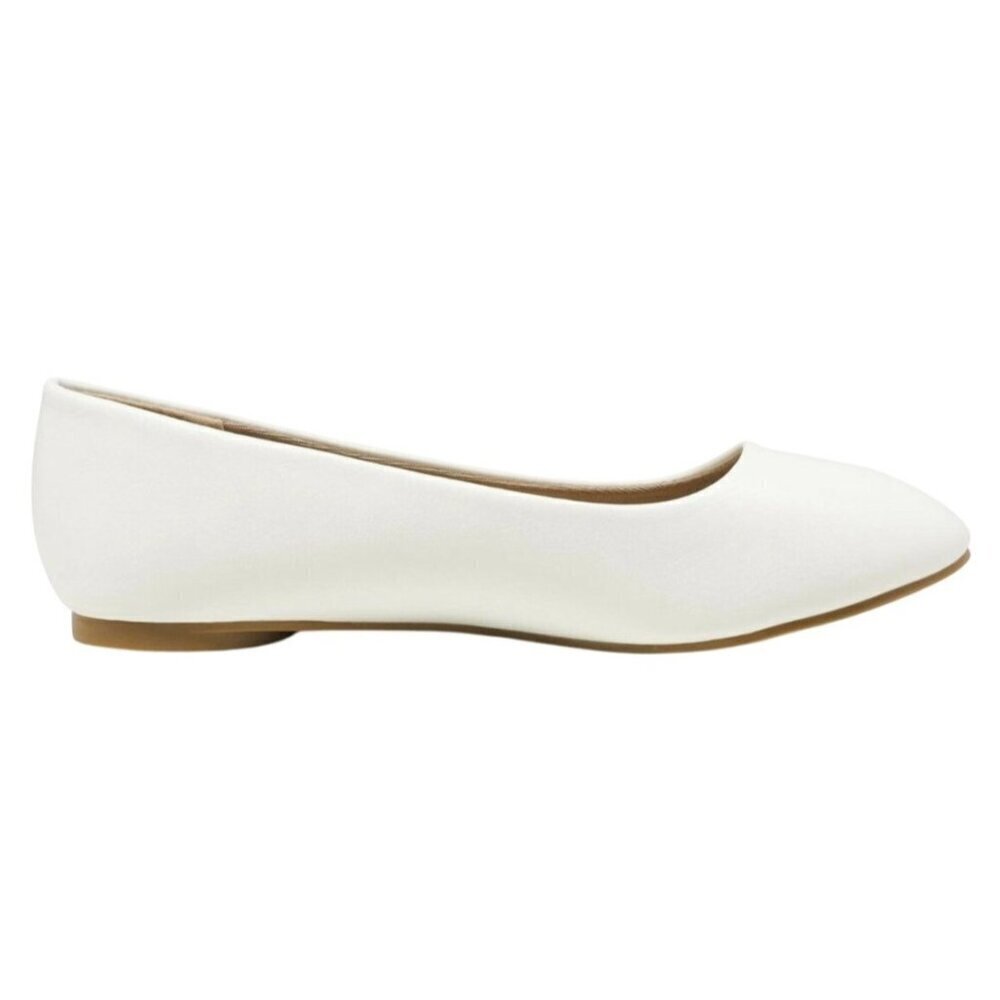 LUCITA / Friendly / White / Pointed Toe / Flats / Faux Leather Slip-On Shoes - Picture 2 of 8